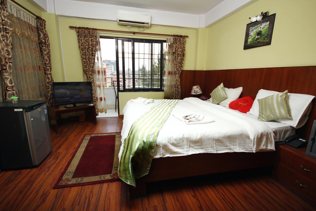 Classic Nepal Hotel Katmandú Exterior foto