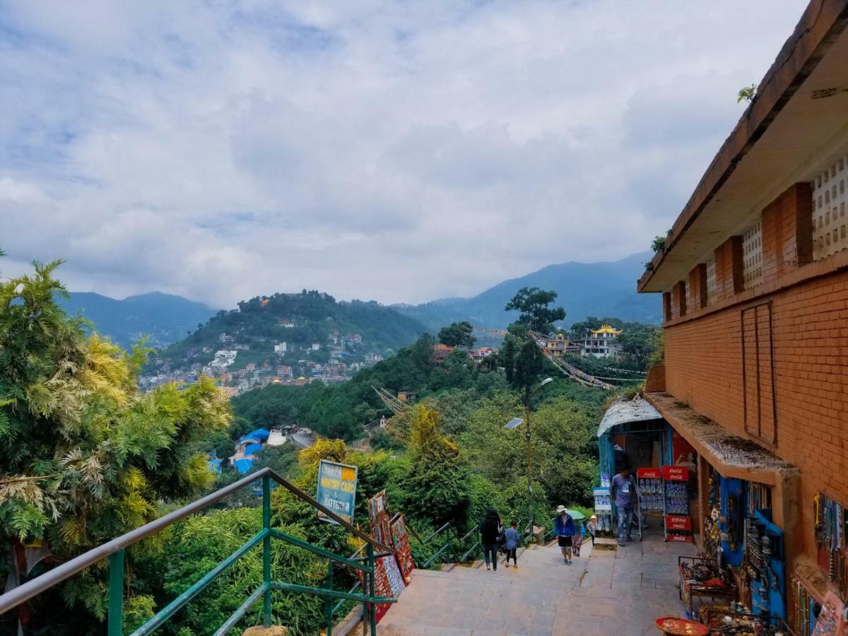 Classic Nepal Hotel Katmandú Exterior foto